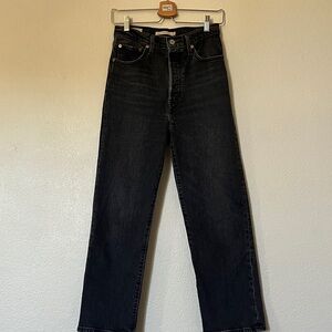 Levi’s Ribcage Straight Jeans Cropped